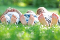 When Should Children Walk Barefoot?